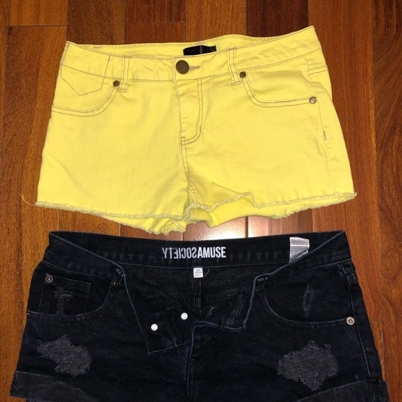 Amuse Society black shorts bundle - Picture 2 of 3